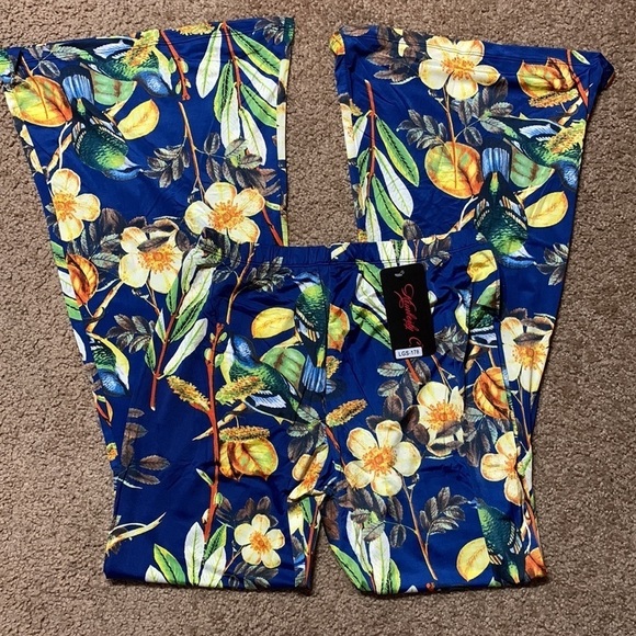 Kimberly C crazy Mod flare leg/ Bell bottom / Mod Squad vibes - one size stretch - Picture 3 of 7